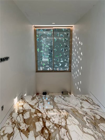 کالاکٹا گولڈ ماربل ٹائلیں باتھ روم کے لیے